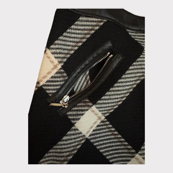 White House Black Market Black Tan Plaid Pencil Skirt - Size 00 - Picture 3 of 9